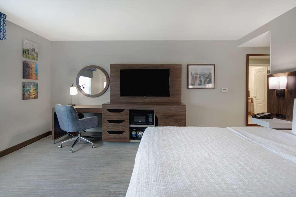 Hampton Inn & Suites Yonkers Room photo
